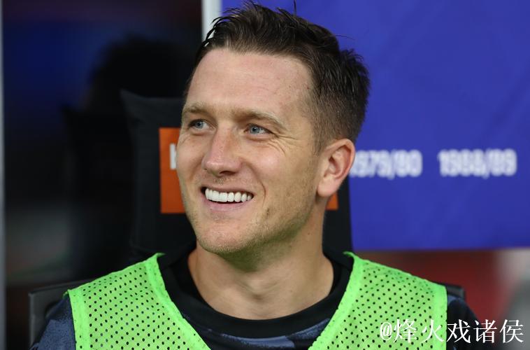 泽林斯基：输利物浦后重新赢球很重要；能持续出场让我很开心