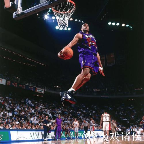 卡特球衣退役仪式后猛龙险胜国王终结4连败，灰熊击败76人